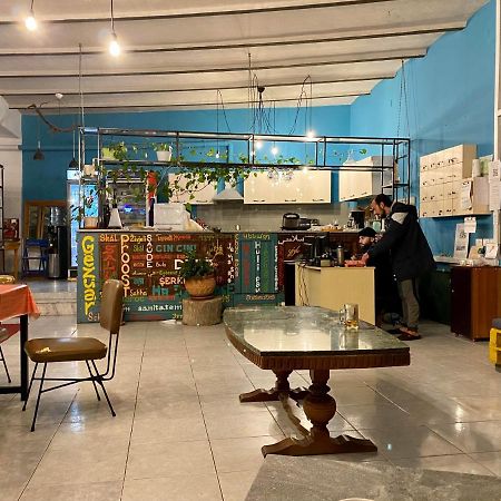 Hostel Durrës 外观 照片