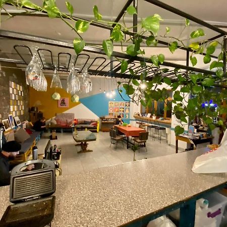 Hostel Durrës 外观 照片
